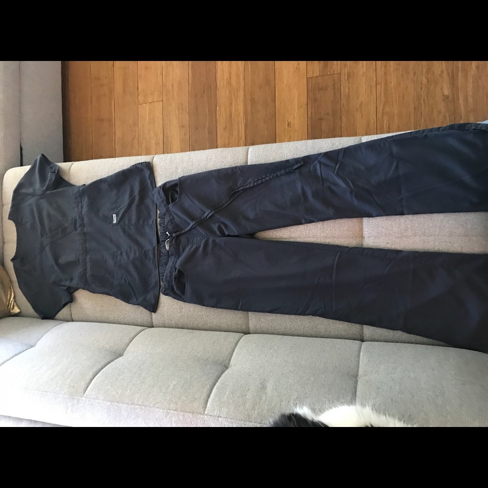 Grey’s Anatomy Scrub top and bottoms